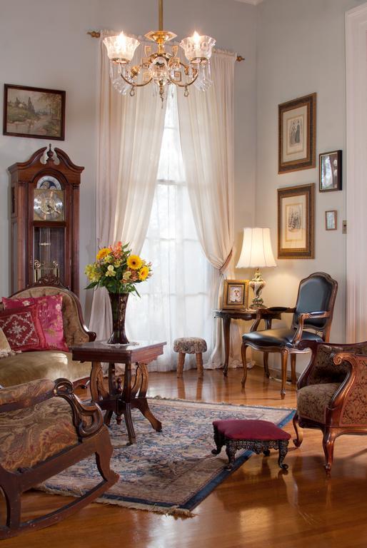 Hh Whitney House - A Bed & Breakfast On The Historic Esplanade นิวออร์ลีนส์ ภายนอก รูปภาพ